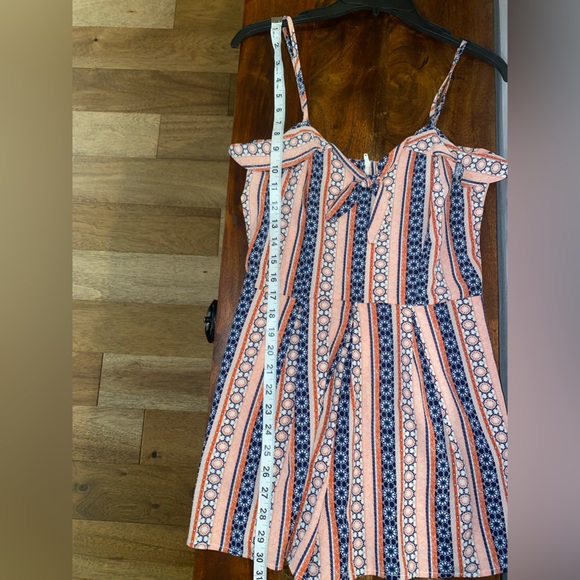 Cute Pattern Romper - Picture 3 of 6